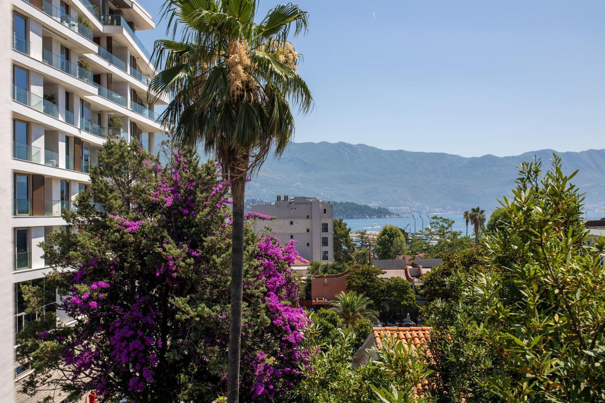 Mara Lux Budva